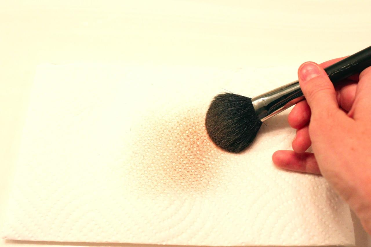 Grown Up Dress Up Blog: How to: Clean Your Make up Brushes Grown Up Dress Up Blog: How to: Clean Your Make up Brushes